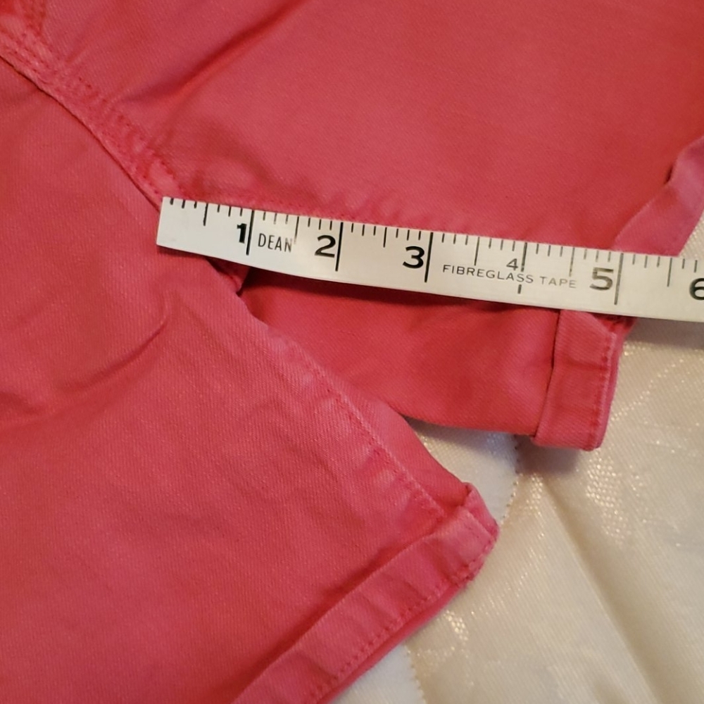 Shorts - Picture 4 of 6